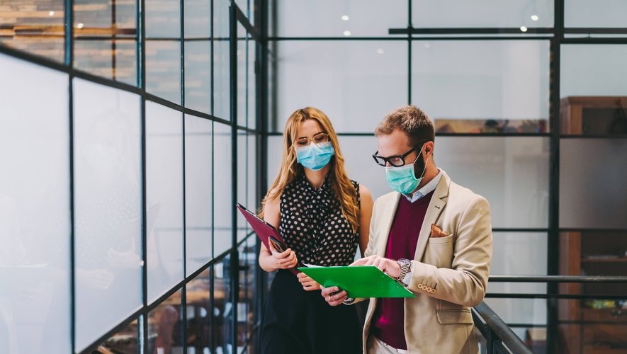 COVID 19 : Le port du masque devient obligatoire dès aujourd’hui dans tous les bureaux !